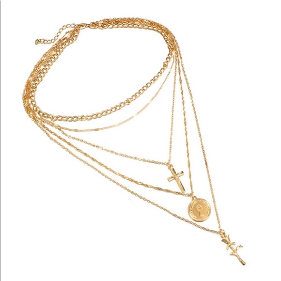 TROIS • Layered 3 Pendent Gold Chain Necklace - Picture 4 of 6